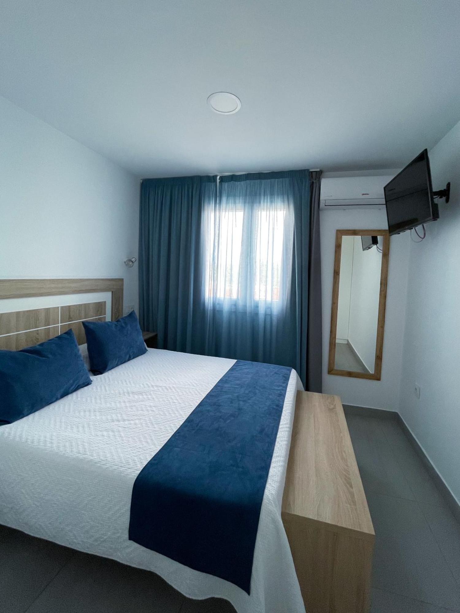 מרידה Apartamentos Lusitania Parking Gratis Bajo Disponibilidad מראה חיצוני תמונה